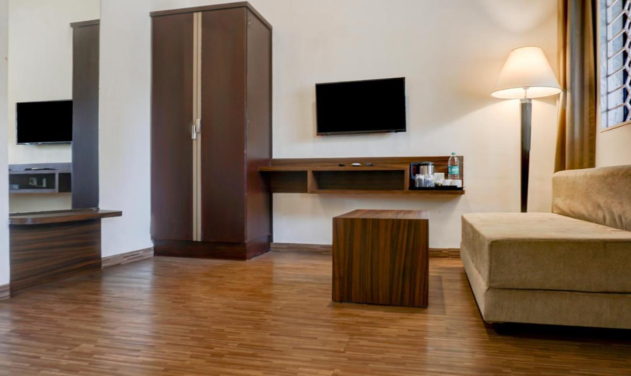 Treebo Trend Five Elements Lonavala Hotel Buitenkant foto